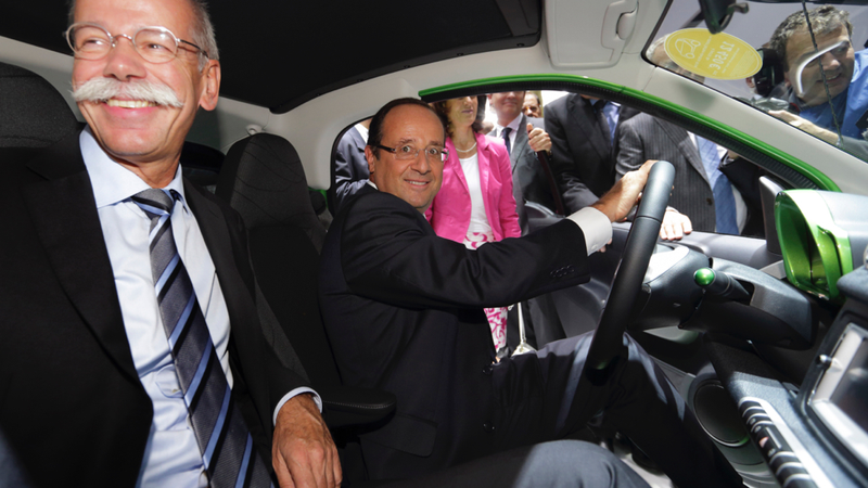 Illustration for article titled The Great Union-Automaker Negotiations Of 2015 Are Coming